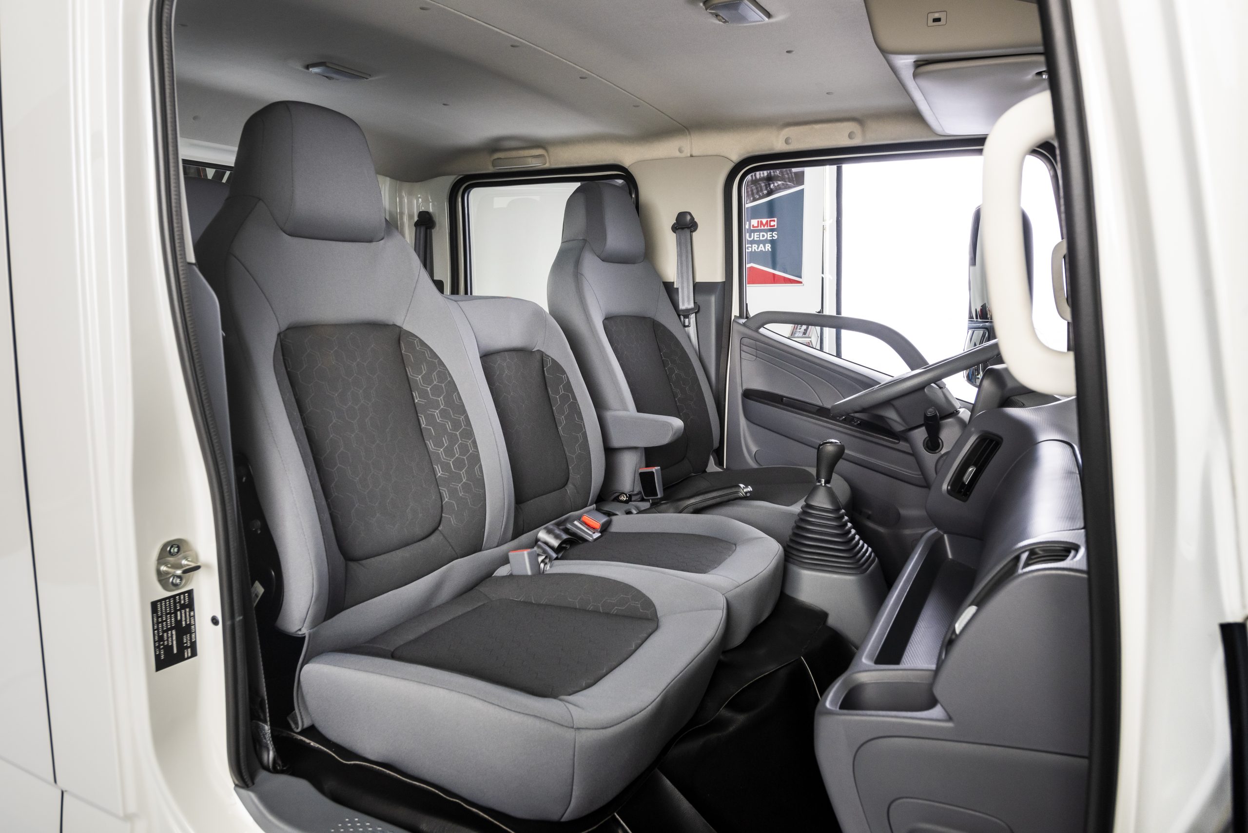 CHR Doble Cabina - imagen 3