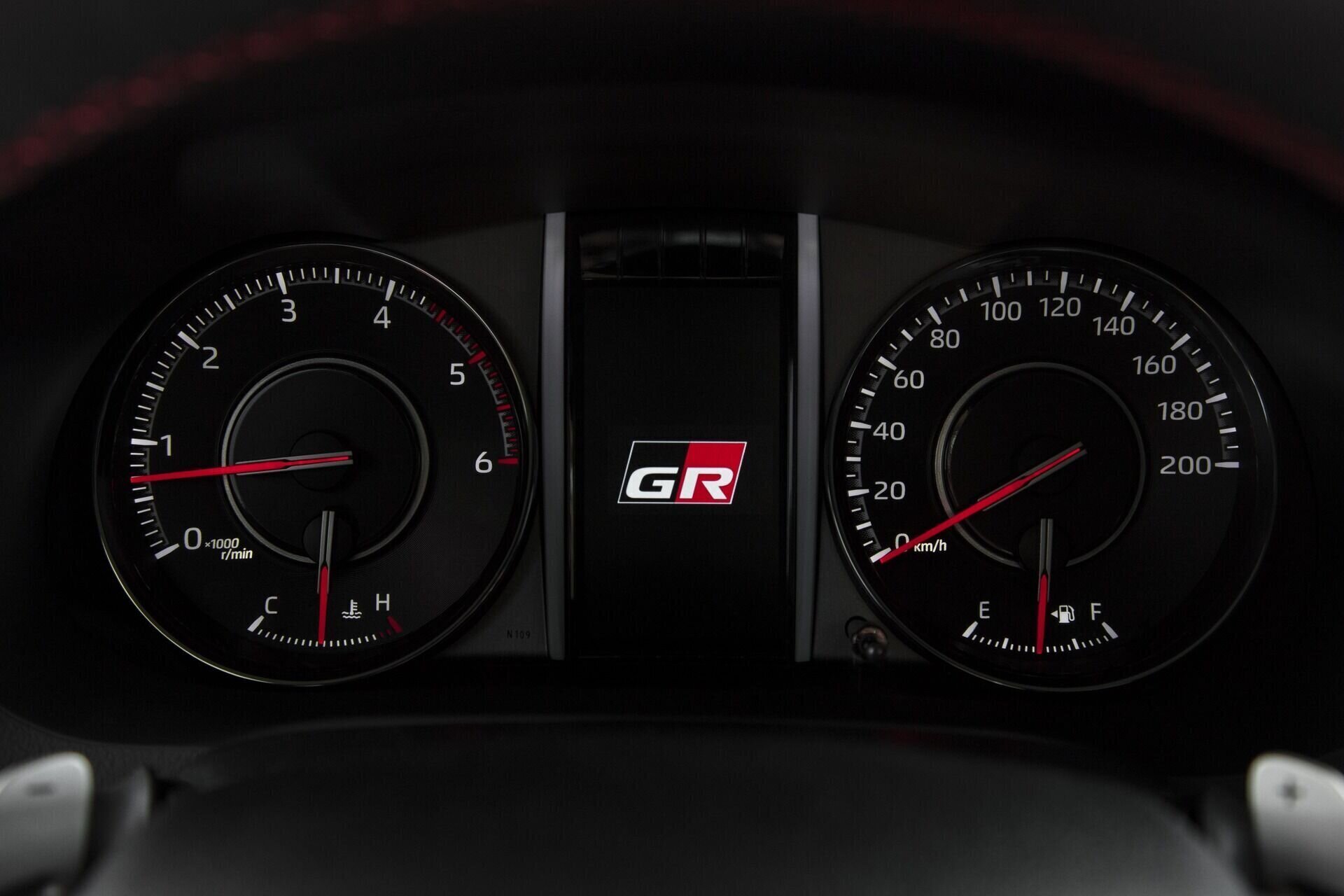 Fortuner GR-S - imagen 11