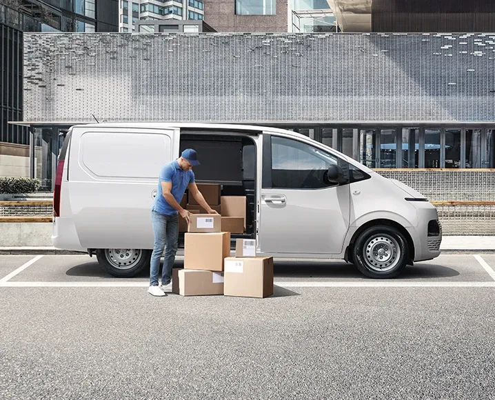 Hyundai Staria Panel - imagen principal