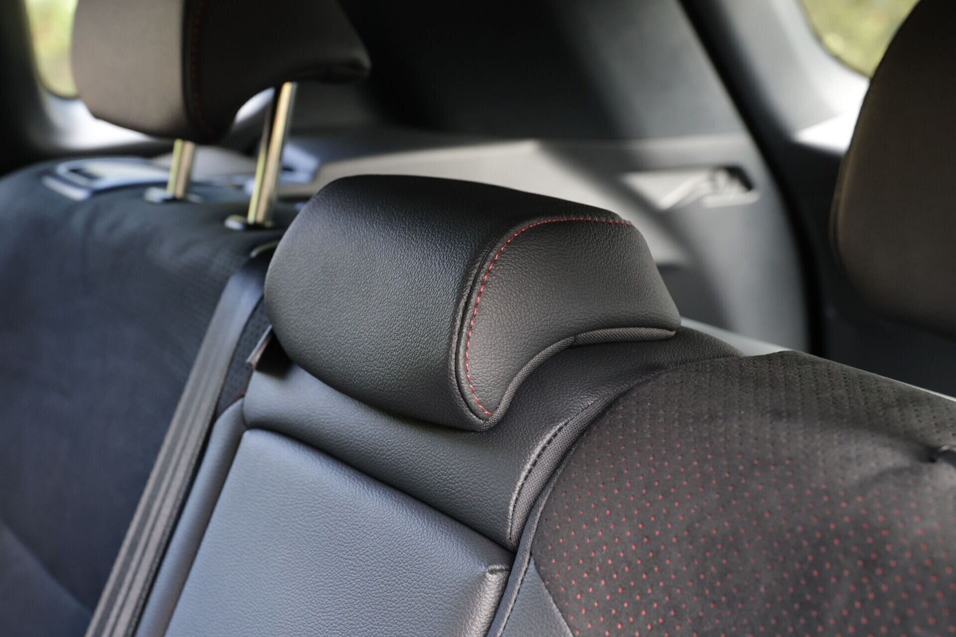 Corolla Cross GR-S - imagen 18