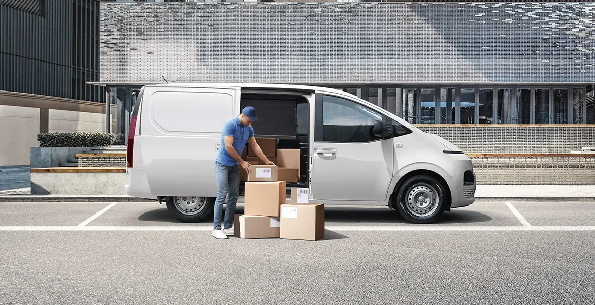 Hyundai Staria Panel - imagen 2